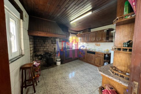 b2fa7a7e-b9b0-44d6-ae5a-2dd959870248